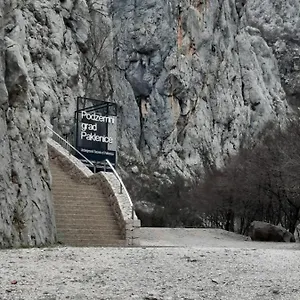 https://apartmani-quattro.hotelinzadar.com
