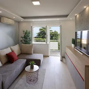 https://apartment-rodela.in-istria.net