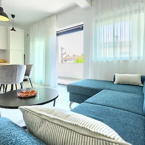 https://apartments-la-scogliera-rovinj.in-istria.net